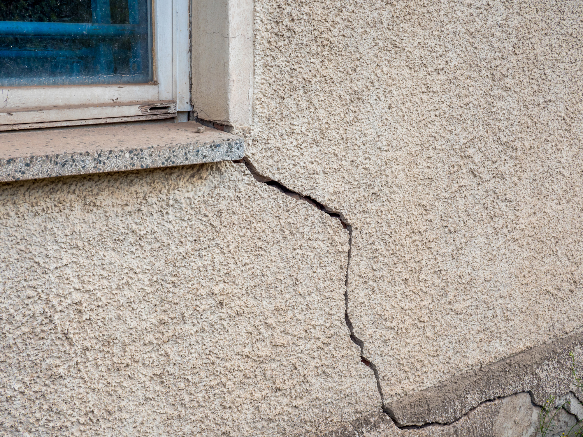 Stucco and stone repair services